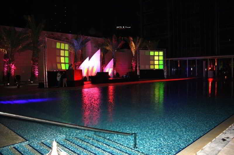 Courtyard By Marriott Doha City Center Экстерьер фото